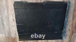 Porte en tôle composite utilisée lors de la course Nascar d'Aric Almirola #10 Cup Series