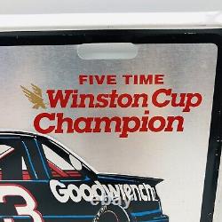 RARE ! Plaque d'immatriculation en métal du champion de la Coupe Winston de course de NASCAR Dale Earnhardt