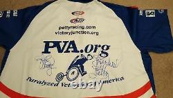 Richard & Kyle Petty Dual Autographied Race Utilisé Nascar Pit Crew Shirt Pva. Organismes