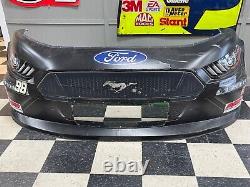Riley Herbst #98 Monster Energy Nascar Race Used Composite Mustang Nose #2084<br/>  <br/> 
 Riley Herbst #98 Monster Energy Nascar Utilisé en course Composite Mustang Nose #2084