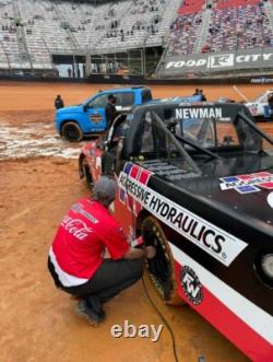 Ryan Newman 2021 Bristol Dirt Ford Truck Agressive Hydraulics Tôle NASCAR