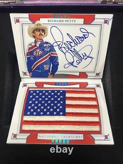 Trésors Nationaux 2020 Richard Petty 1/1 Flag Logo Autographe Automatique