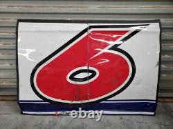 Trevor Bayne #6 Tôle de NASCAR Utilisée en Course (Fendue)