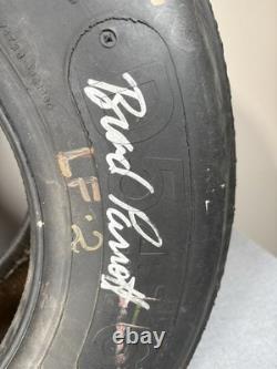 VTG Darrell Waltrip NASCAR Pneus Utilisés en Course Signé par Buddy, Todd Parrott & Plus