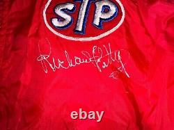 Veste de course STP signée par Richard Petty (COA de protection JSA témoin)