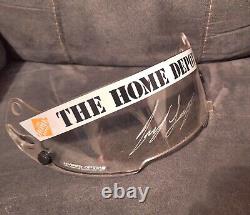 Visière utilisée en course signée par Joey Logano - The Home Depot NASCAR